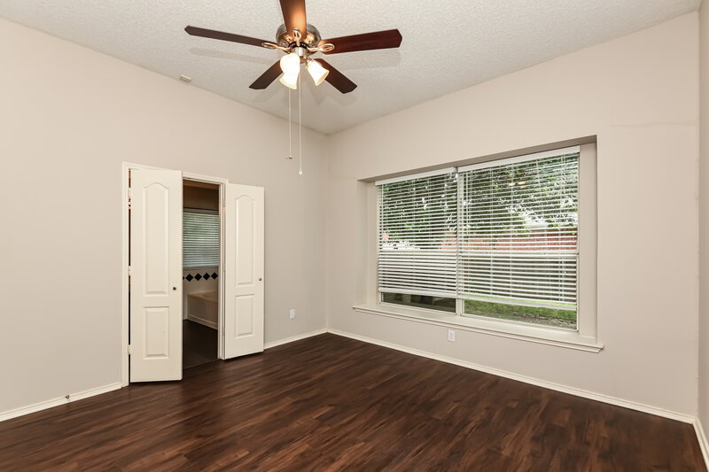 2,245/Mo, 4336 Estes Park Rd Haltom City, TX 76137 Main Bedroom View 2