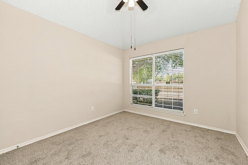 2,320/Mo, 4336 Estes Park Rd Haltom City, TX 76137 Bedroom View 2