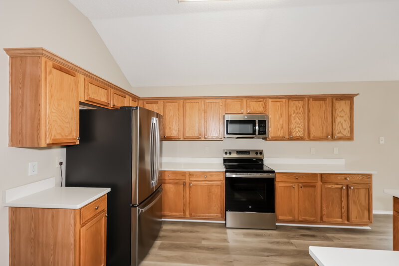 2,320/Mo, 302 Abel Dr Glenn Heights, TX 75154 Kitchen View 3