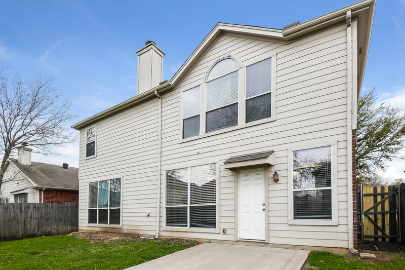 2,790/Mo, 8229 French Quarter Ln Fort Worth, TX 76123 Rear View