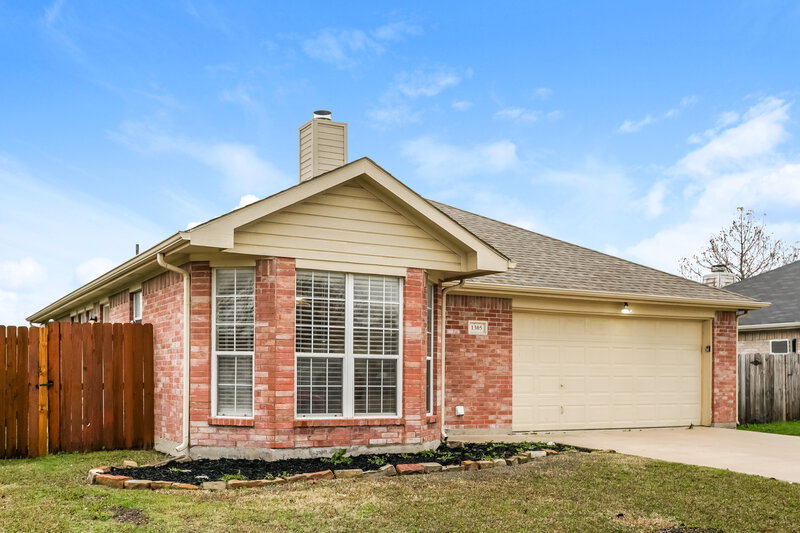 2,155/Mo, 1305 Indian Wells Trl Midlothian, TX 76065 Front View