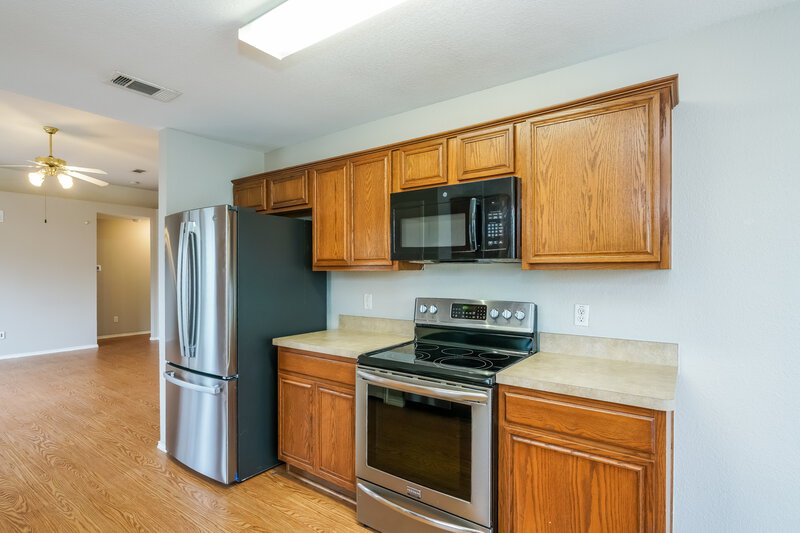 2,155/Mo, 1305 Indian Wells Trl Midlothian, TX 76065 Kitchen View 2