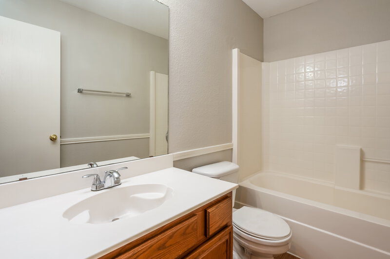 2,155/Mo, 1305 Indian Wells Trl Midlothian, TX 76065 Bathroom View