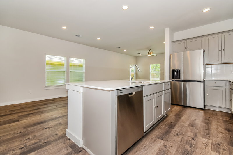 2,195/Mo, 344 Sun Harvest Dr Royse City, TX 75189 Kitchen View