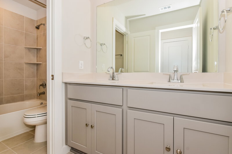 2,195/Mo, 344 Sun Harvest Dr Royse City, TX 75189 Bathroom View