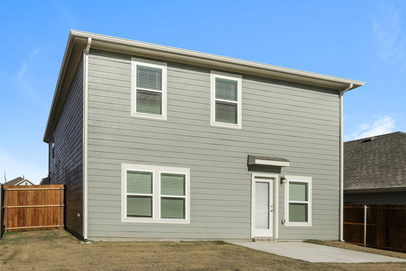 2,195/Mo, 336 Sun Harvest Dr Royse City, TX 75189 Rear View 2