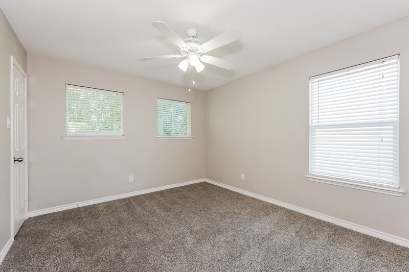 2,265/Mo, 1217 Maplewood Dr Crowley, TX 76036 Bedroom View 2