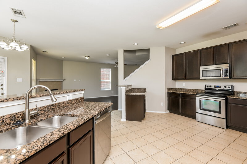 2,865/Mo, 3932 Grizzly Hills Cir Fort Worth, TX 76244 Kitchen View 3