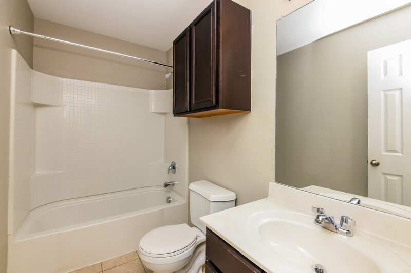 2,865/Mo, 3932 Grizzly Hills Cir Fort Worth, TX 76244 Bathroom View