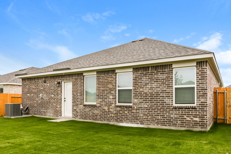 2,340/Mo, 344 Live Oak Ln Hutchins, TX 75141 Misc View 17