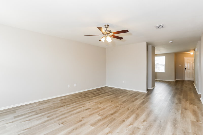 2,590/Mo, 9205 Cheswick Dr Fort Worth, TX 76123 Living Room View