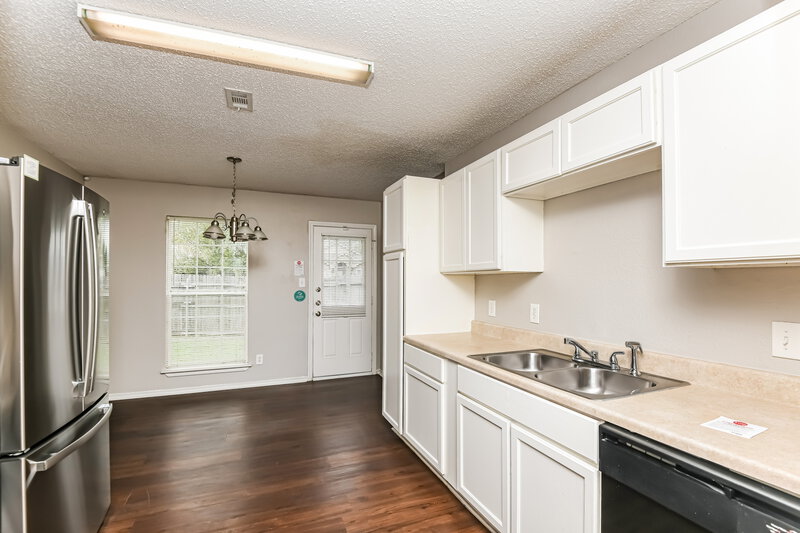 1,980/Mo, 1613 Dorchester St Fort Worth, TX 76134 Misc View 8
