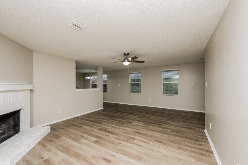 1,775/Mo, 3054 Limestone Hill Ln Rockwall, TX 75032 Living Room View 2