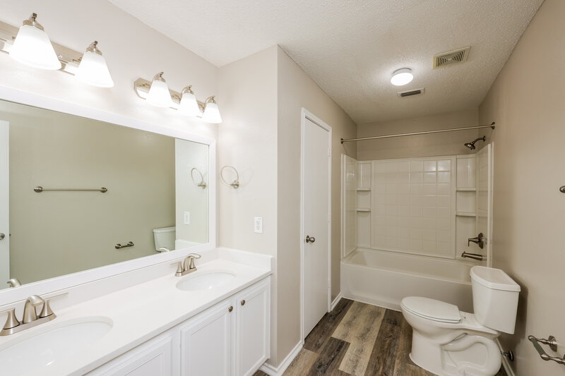 1,775/Mo, 3054 Limestone Hill Ln Rockwall, TX 75032 Main Bathroom View