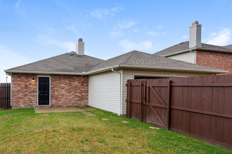 1,775/Mo, 3054 Limestone Hill Ln Rockwall, TX 75032 Rear View