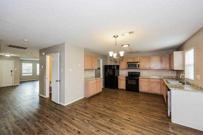 2,490/Mo, 944 Dunkirk Ln Arlington, TX 76017 Kitchen View