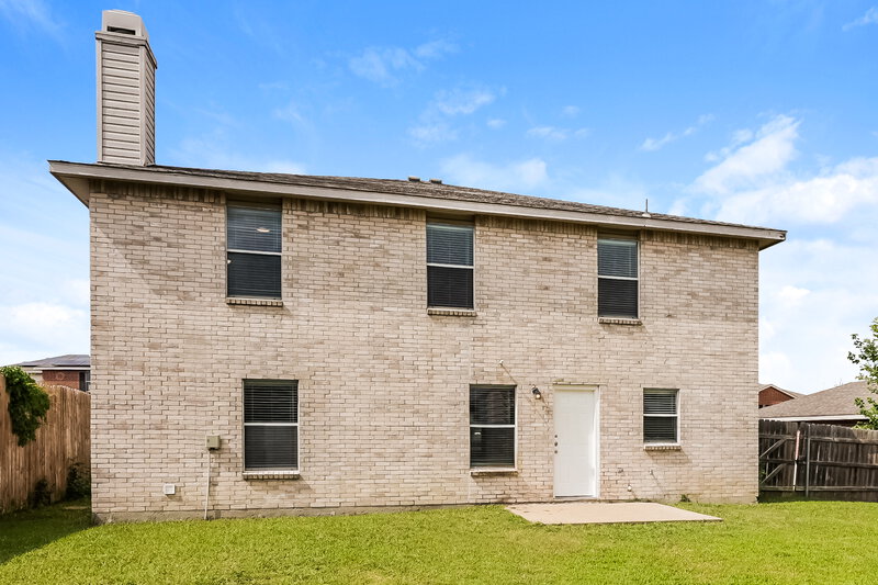 2,490/Mo, 944 Dunkirk Ln Arlington, TX 76017 Rear View