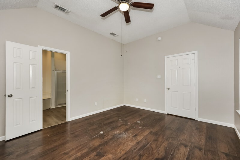 2,100/Mo, 1120 Highcrest Dr Burleson, TX 76028 Main Bedroom View