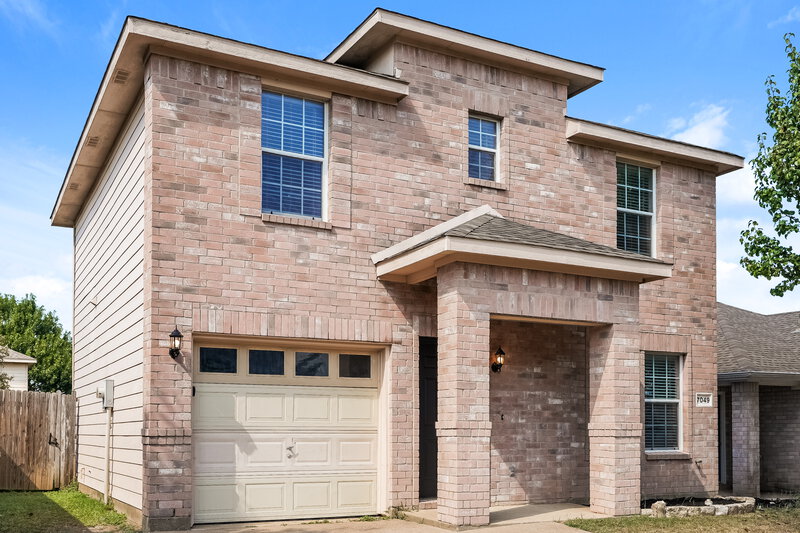1,805/Mo, 7049 Wax Berry Dr Dallas, TX 75249 Front View 2