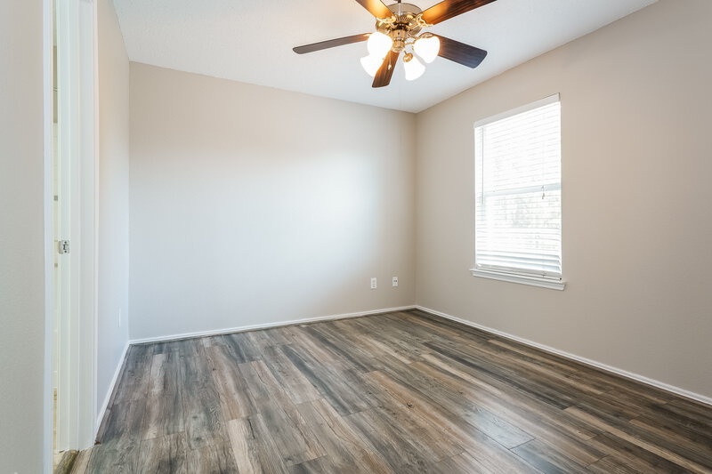 1,805/Mo, 7049 Wax Berry Dr Dallas, TX 75249 Main Bedroom View