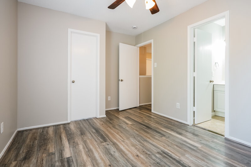1,805/Mo, 7049 Wax Berry Dr Dallas, TX 75249 Main Bedroom View 2