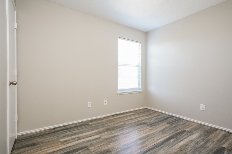 1,805/Mo, 7049 Wax Berry Dr Dallas, TX 75249 Bedroom View 2
