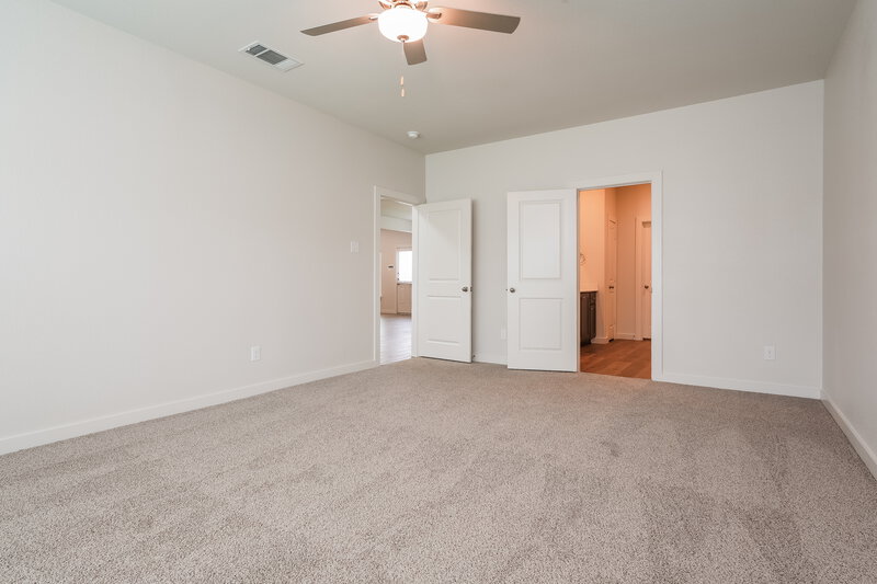 2,519/Mo, 1533 Woodwinds Dr Fort Worth, TX 76140 Main Bedroom View 2