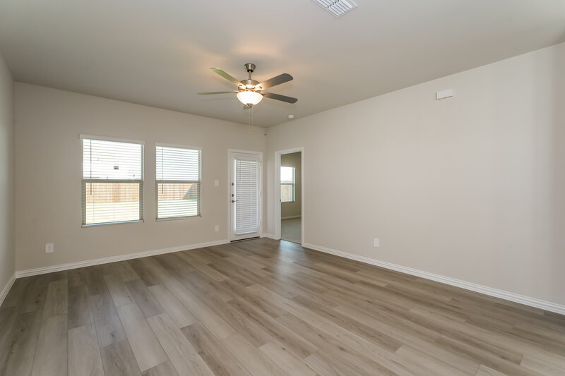 1,770/Mo, 831 Wisteria Ln Lavon, TX 75166 Living Room View 3