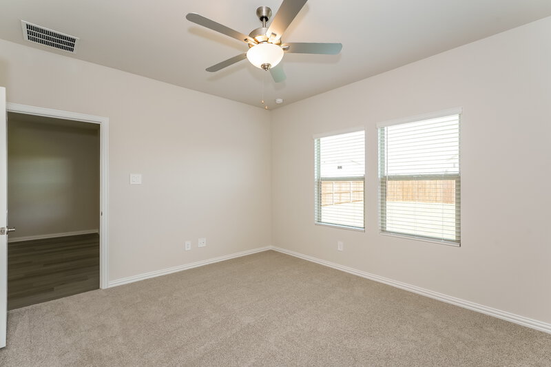 1,770/Mo, 831 Wisteria Ln Lavon, TX 75166 Main Bedroom View