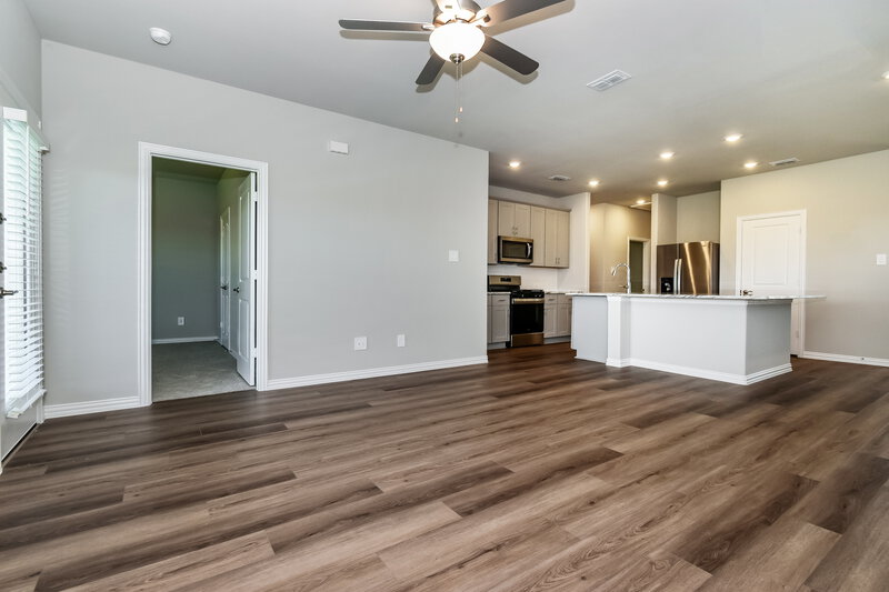 1,865/Mo, 845 Wisteria Ln Lavon, TX 75166 Living Room View 2