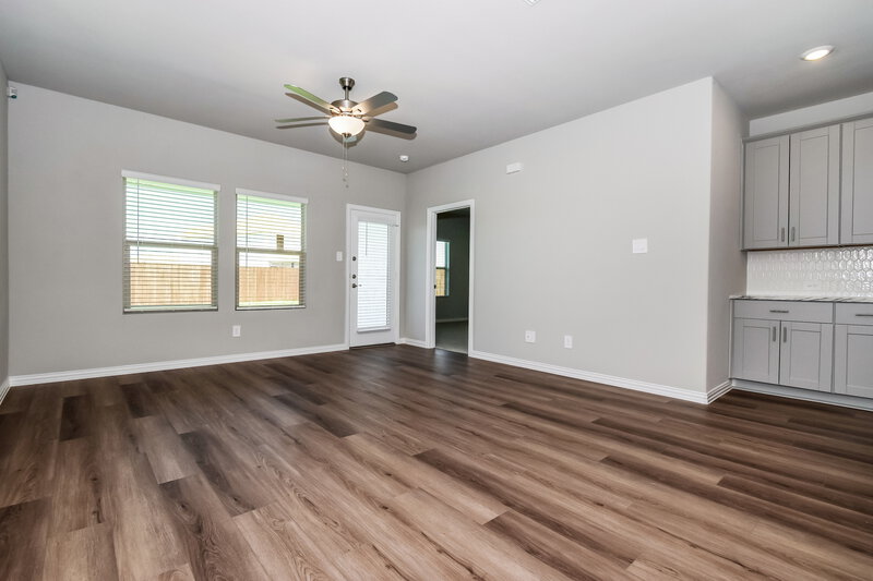 1,865/Mo, 845 Wisteria Ln Lavon, TX 75166 Living Room View 3