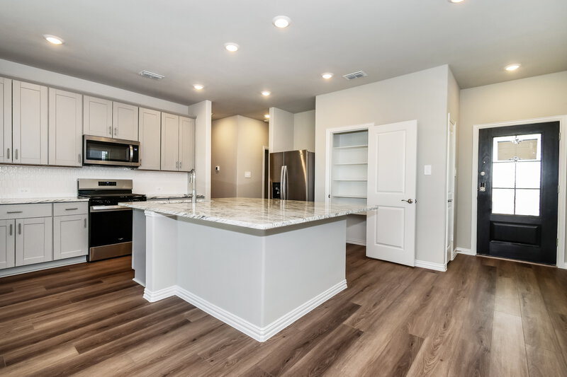 1,865/Mo, 845 Wisteria Ln Lavon, TX 75166 Kitchen View