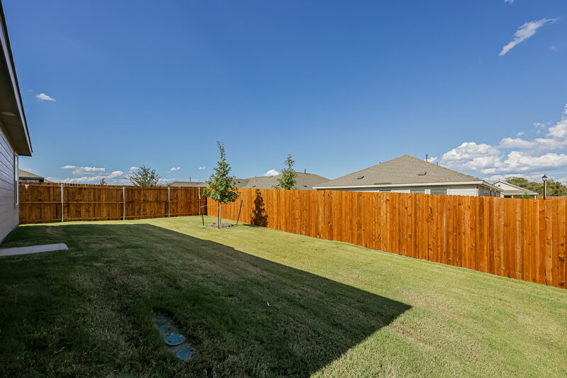 2,405/Mo, 101 Wren Way Balch Springs, TX 75181 Rear View