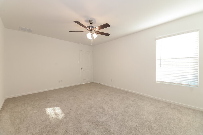 2,850/Mo, 140 Glenwood Dr Balch Springs, TX 75181 Main Bedroom View