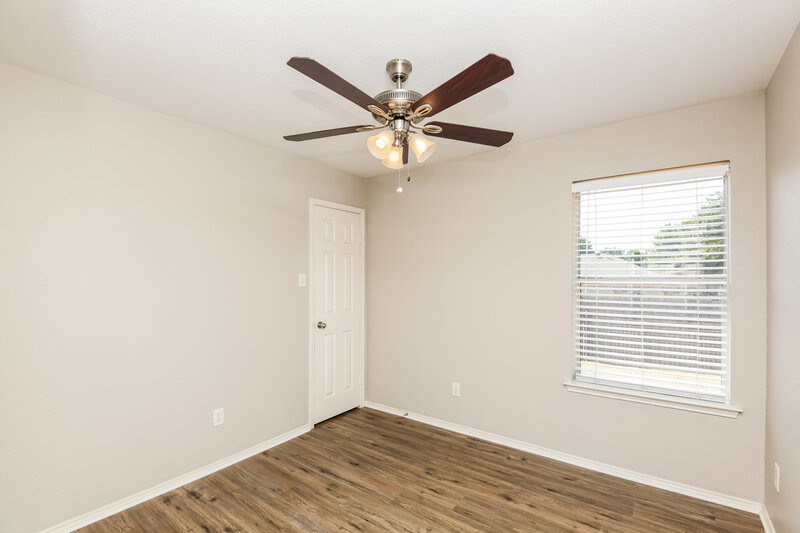 1,880/Mo, 744 Bur Oak Dr Burleson, TX 76028 Bedroom View