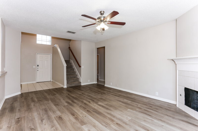 2,400/Mo, 3404 Roddy Dr Fort Worth, TX 76123 Living Room View 3