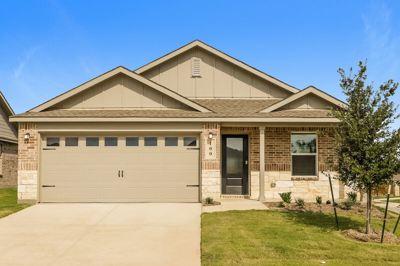 2,150/Mo, 100 Wild Rose Dr Balch Springs, TX 75181 External View