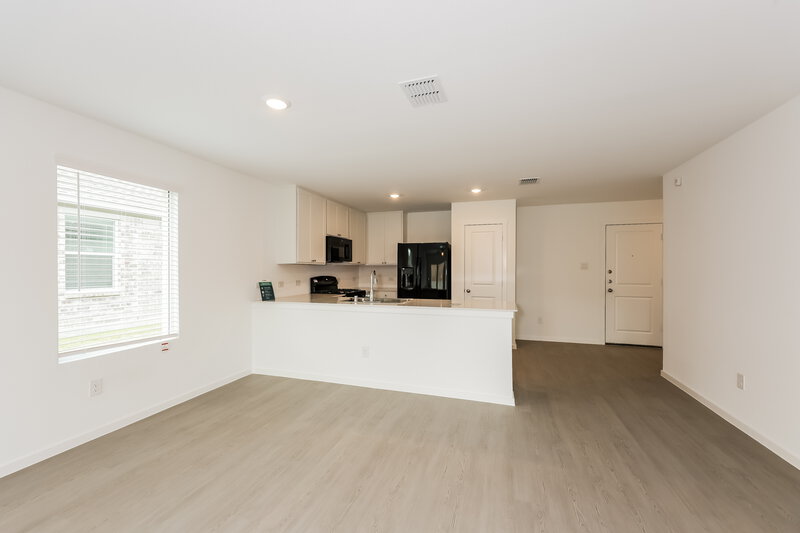 1,940/Mo, 101 Wild Rose Dr Balch Springs, TX 75181 Dining Room View