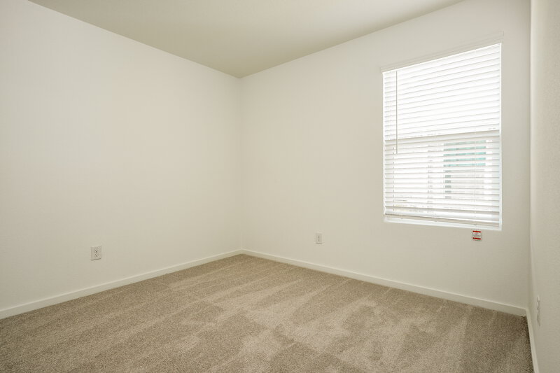 1,840/Mo, 138 Glenwood Dr Balch Springs, TX 75181 Bedroom View 2