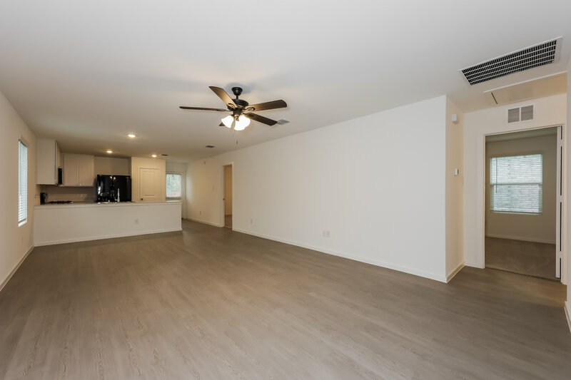 1,910/Mo, 120 Arbor Hills Road Balch Springs, TX 75181 Living Room View 2