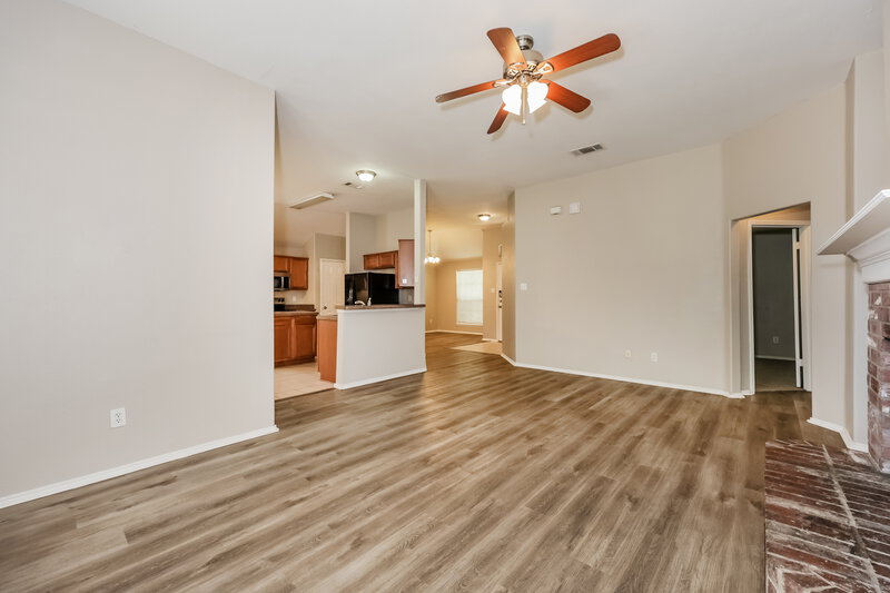 4,200/Mo, 1542 Reynolds St Lancaster, TX 75134 Living Room View