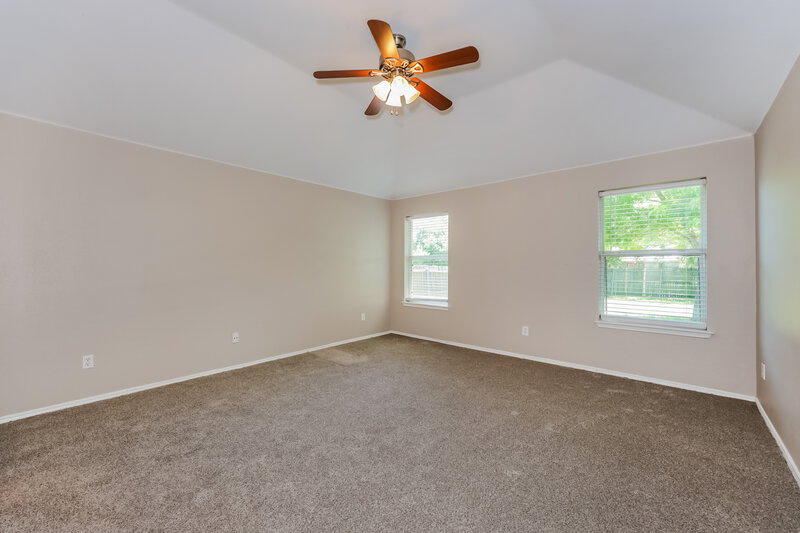 4,200/Mo, 1542 Reynolds St Lancaster, TX 75134 Main Bedroom View
