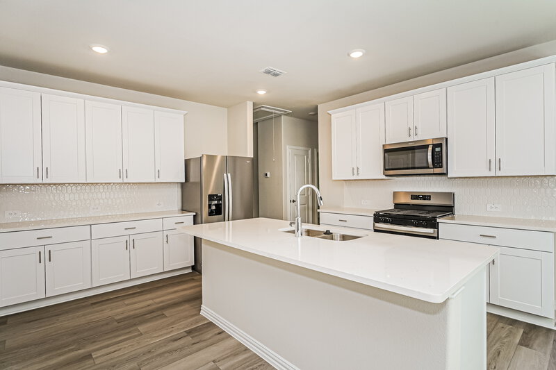 1,790/Mo, 1235 Paintbrush Dr Lavon, TX 75166 Kitchen View 3