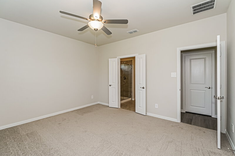 1,790/Mo, 1235 Paintbrush Dr Lavon, TX 75166 Main Bedroom View 2
