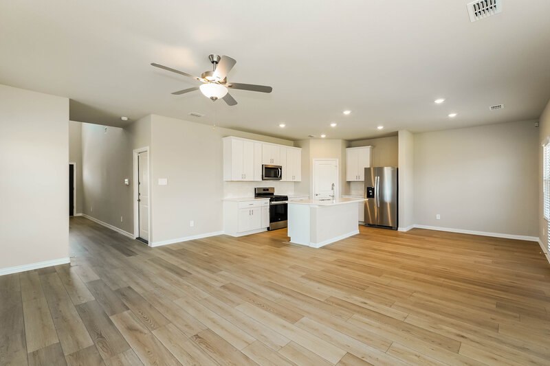 2,075/Mo, 1223 Paintbrush Dr Lavon, TX 75166 Living Room View 2