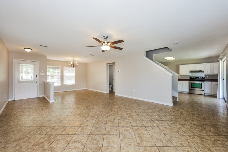 2,055/Mo, 3501 Chapel Pointe Trl Fort Worth, TX 76116 Living Room View 3