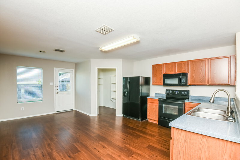 1,820/Mo, 936 Poncho Ln Haslet, TX 76052 Kitchen View