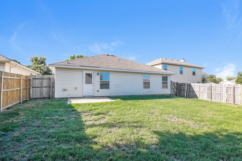1,820/Mo, 936 Poncho Ln Haslet, TX 76052 Rear View