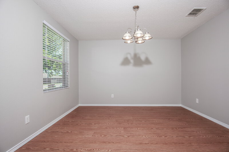 2,325/Mo, 906 Springfield Dr Cedar Hill, TX 75104 Dining Area View