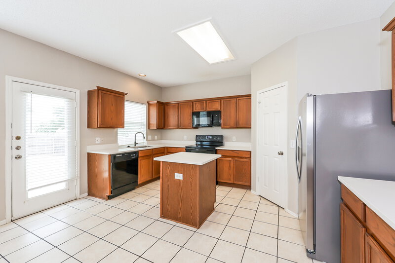 2,455/Mo, 8300 Orleans Ln Fort Worth, TX 76123 Kitchen View